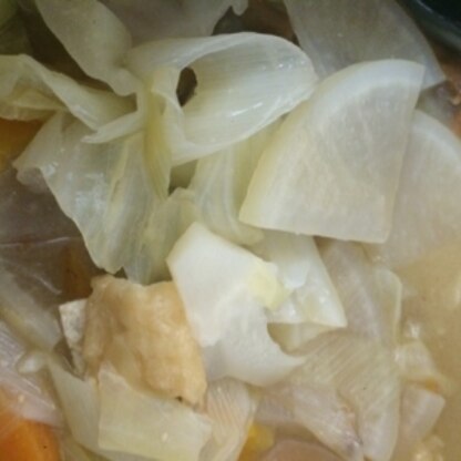 冷蔵庫の余った野菜で作りました(o^^o)
優しい味でとても食べやすかったです☆